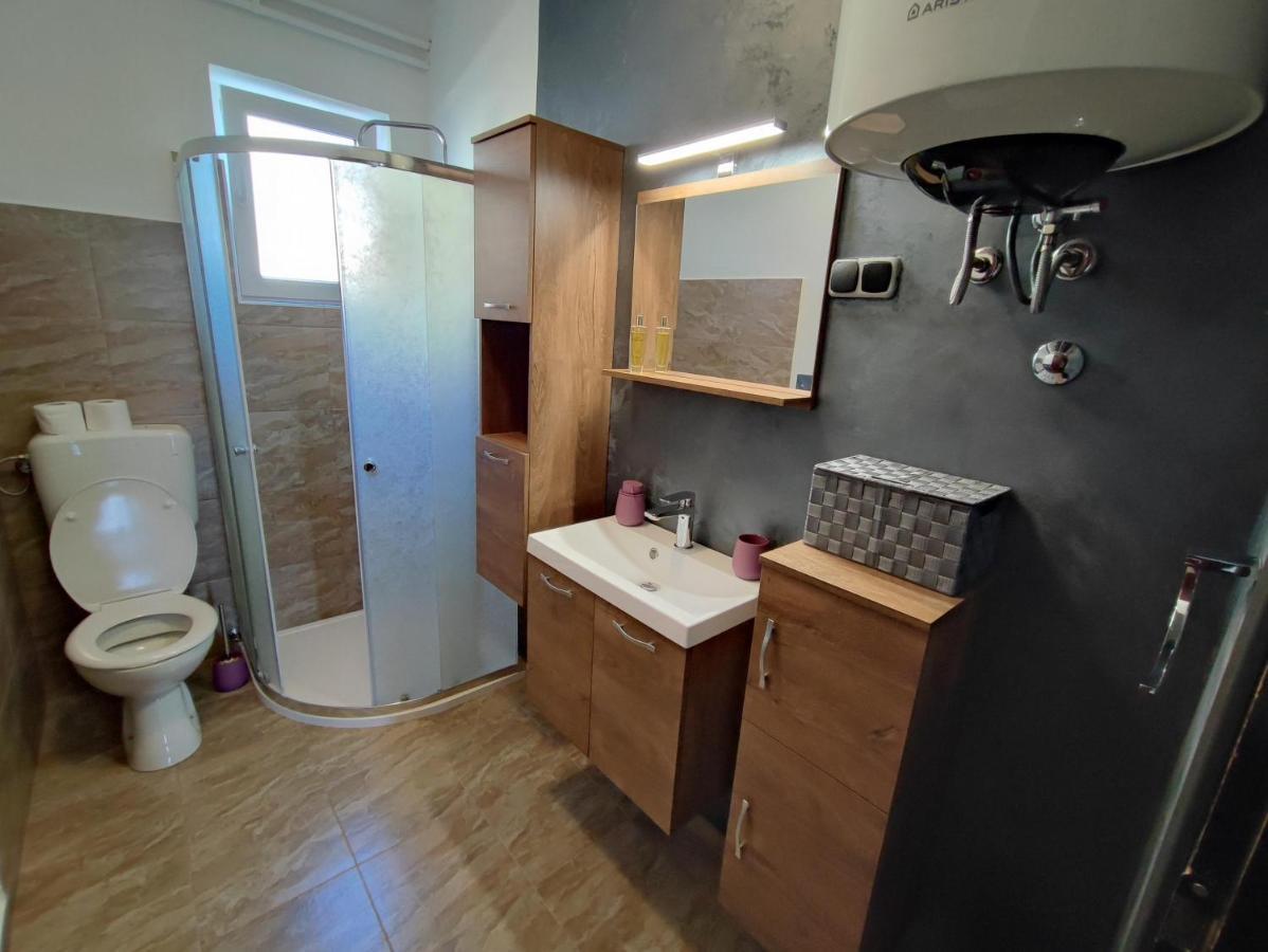 Apartment Ari 罗维尼 外观 照片